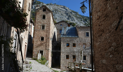 Casso, la cittadina colpita dalla tragedia del Vajont photo