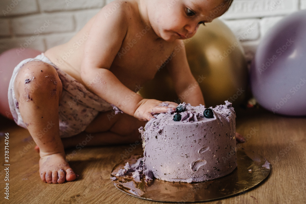 Eating Cake Pictures | Download Free Images on Unsplash