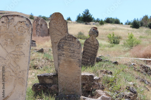 cemetery kemah erzincan photo