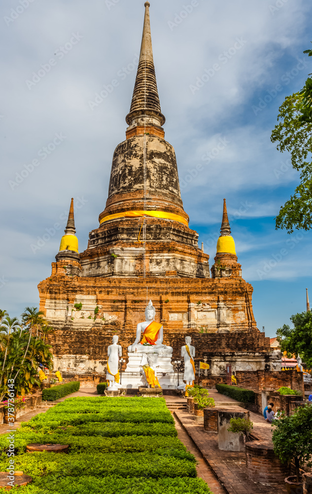 Naklejka premium Wat yaï Chaï Mongkhon, Ayutthaya, Thaïlande