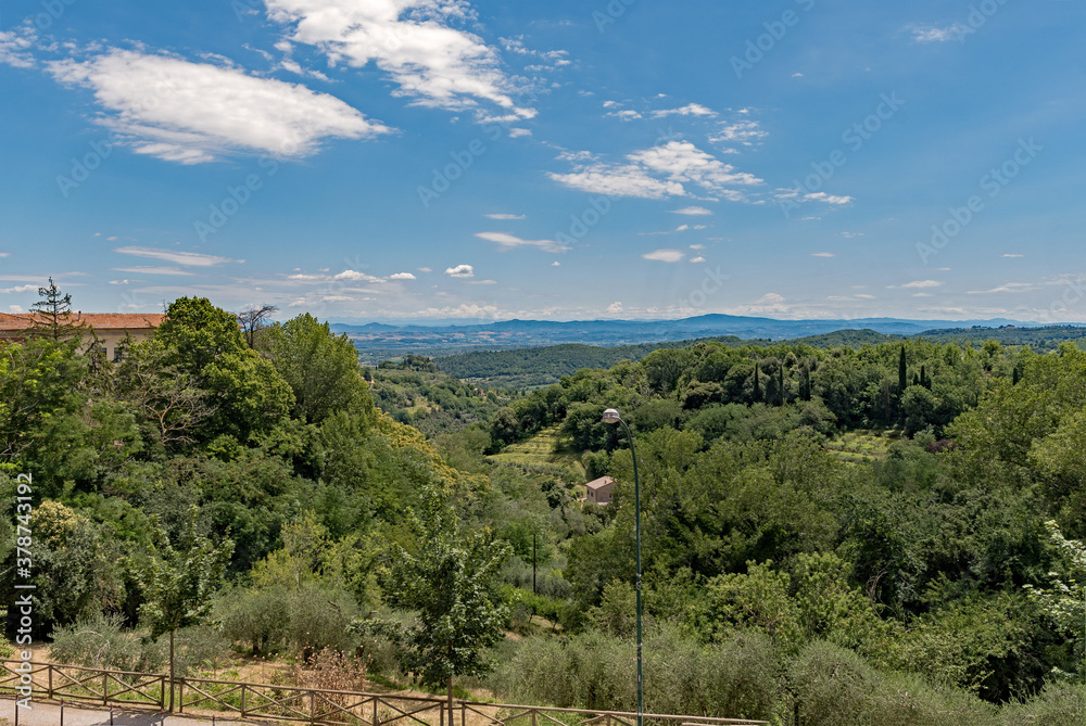 Landschaft der Toskana bei Montepulciano in Italien