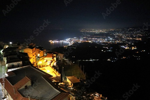 Castelmola - Panorama dal borgo di notte