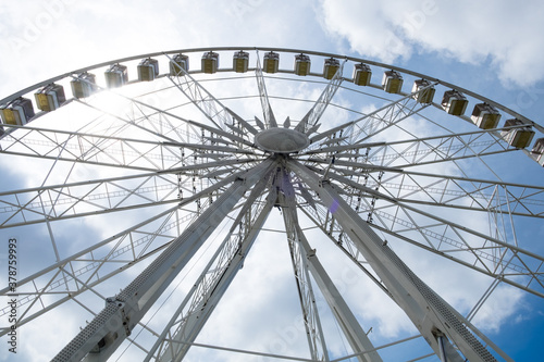 A giant panoramic Ferris wheel with a great cityscape in the center of Budapest, Hungary © Veronika Kovalenko