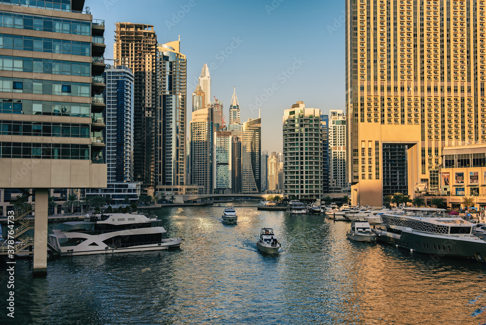 Fototapeta premium Dubai Marina at sunset