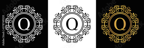  Gold letter  Q Vintage set black, white and golden flower ornament initial letters.  Alphabet. Logo vector 