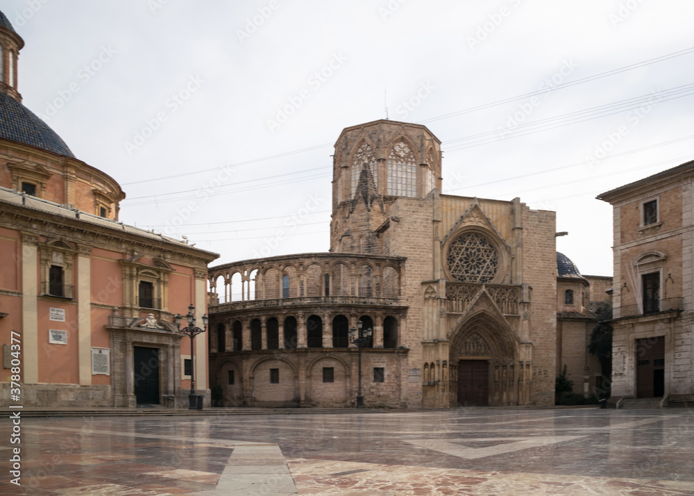 Basilica of the Virgen de los Desamparados and Valencia Cathedral in the Plaza de la Virgen