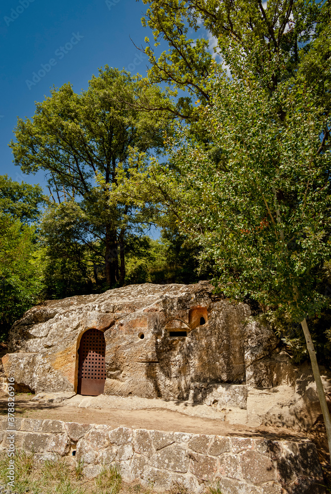 Iglesia troglodita. Cadalso. Cantabria. Spain.