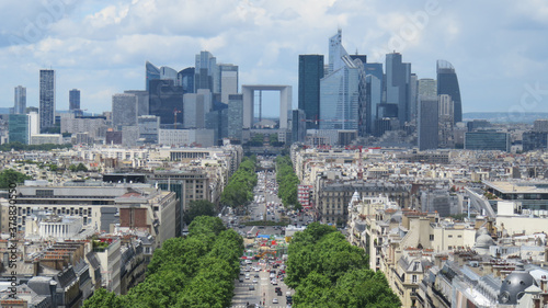 Vista de la Zona de "Nanterre", donde están los edificios más altos de París.