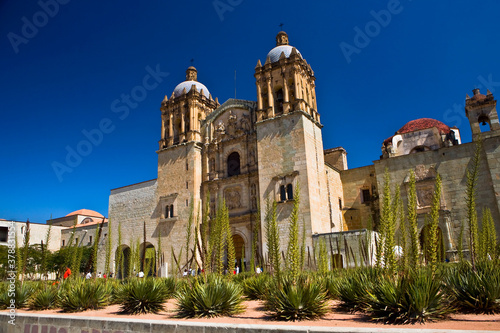Canvas Print Low angle view of a church, Santo Domingo De Guzman Church, Oaxaca, Oaxaca State