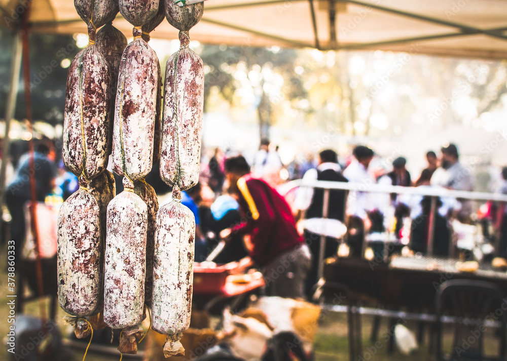 Obraz premium Salamín, fiambre argentino. Fiesta Argentina popular.