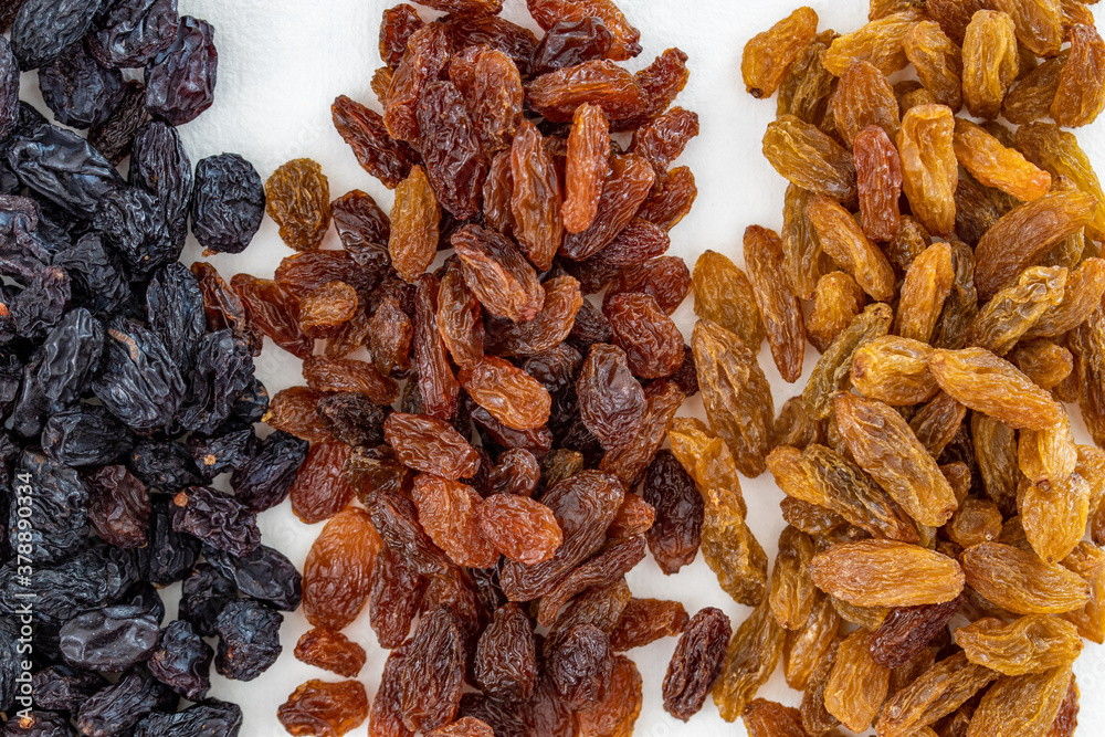 Fototapeta premium Tricolor air-dried raisins