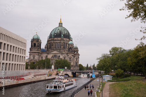 Wallpaper Mural Berliner Dom - Oberpfarr- und Domkirche zu Berlin Torontodigital.ca