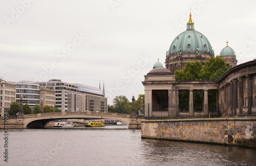 Wallpaper Mural Berliner Dom - Oberpfarr- und Domkirche zu Berlin Torontodigital.ca