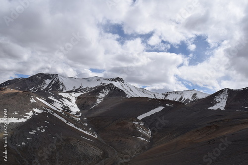 landscape with snow  of tanglang la leh ladakh