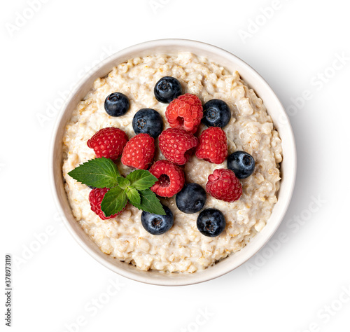 prepared oatmeal with berries