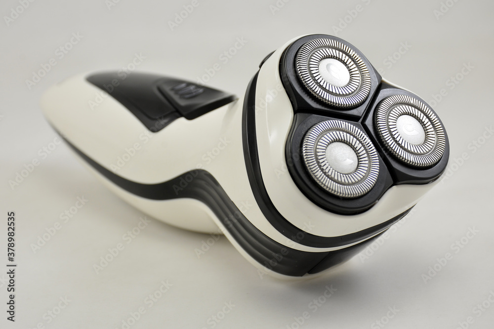 Wireless lectric shaver use to remove facial hair Wireless lectric shaver use to remove facial hair