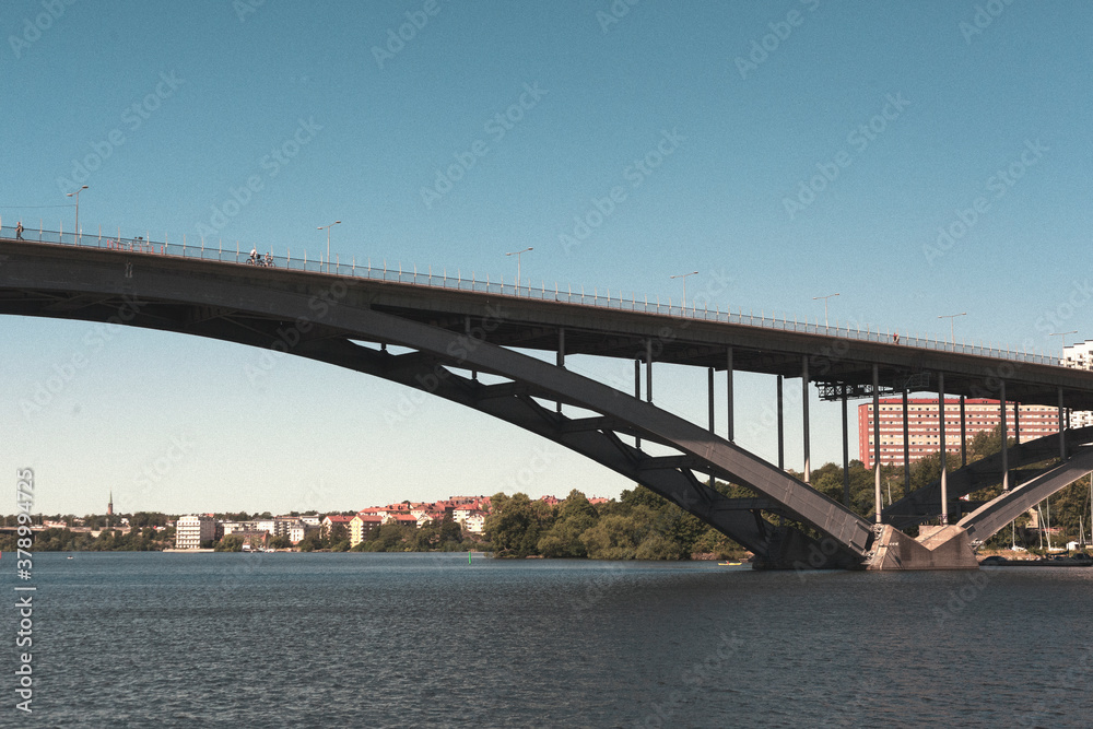 Fototapeta premium bridge over the river