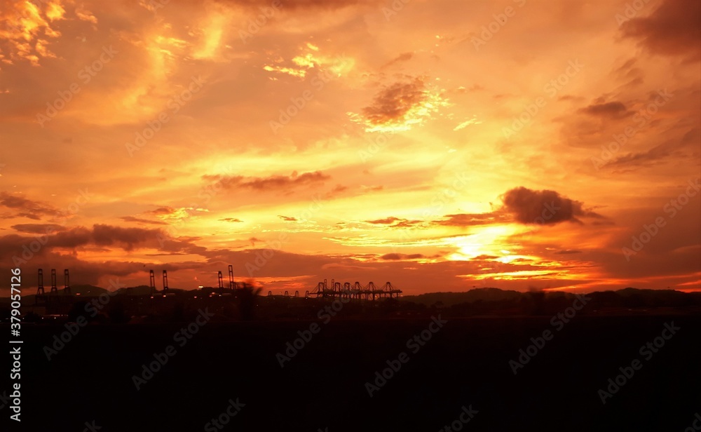 Fototapeta premium sunset over the city