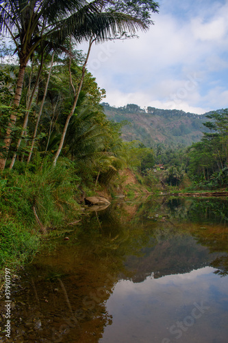 Small lake with views of the hills