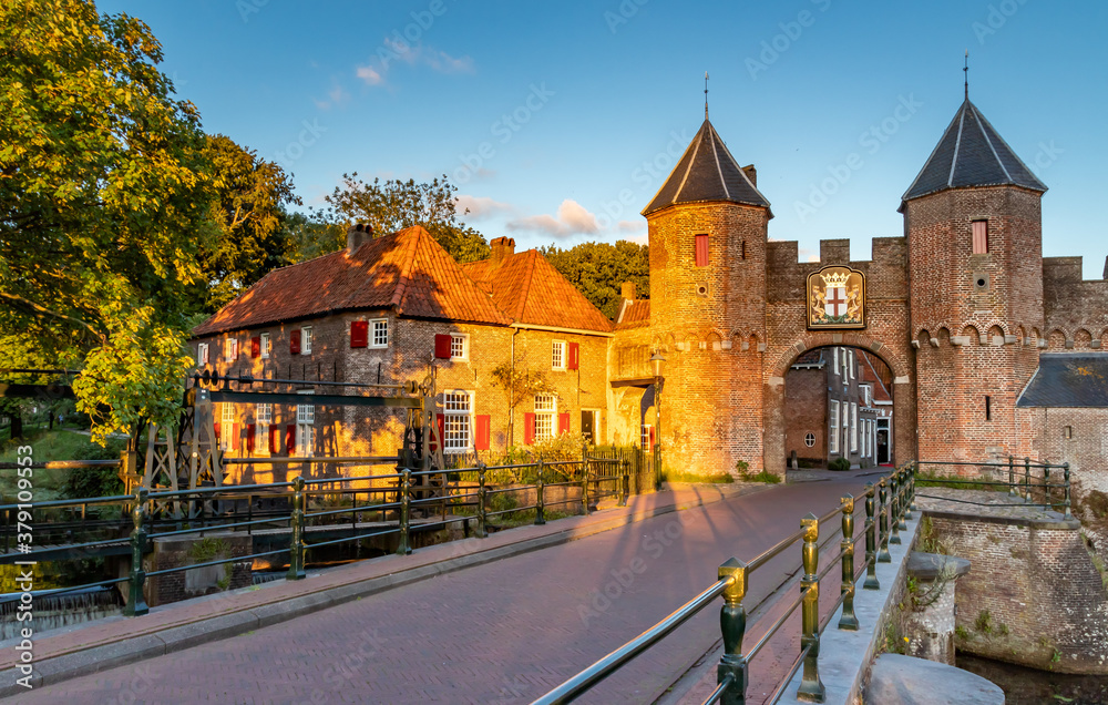 Koppelpoort, brama miejska w Amersfoort, Holandia.