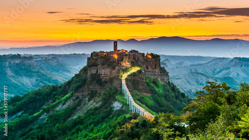 Canvastavla View of Civita di Bagnoregio, Lazio, Italy
