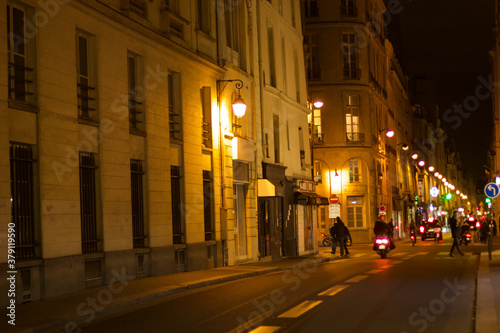 Paris city day n night  © aydok