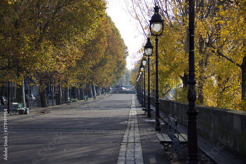 Paris outdoors sat autumn
