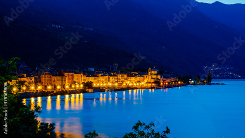 Photos Fotografia serale di Cannobio (VB), Lago Maggiore, Piemonte, Italia