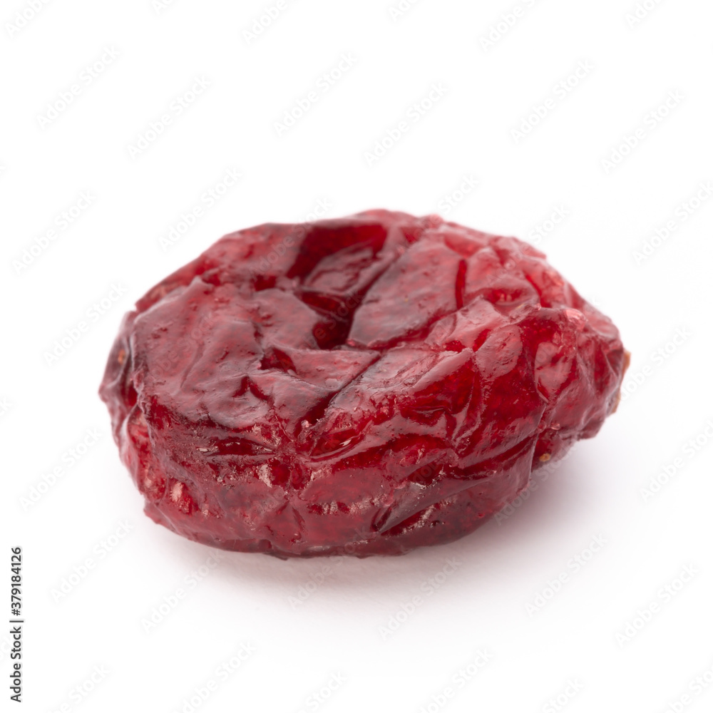 Obraz premium Dried cranberries isolated on white background