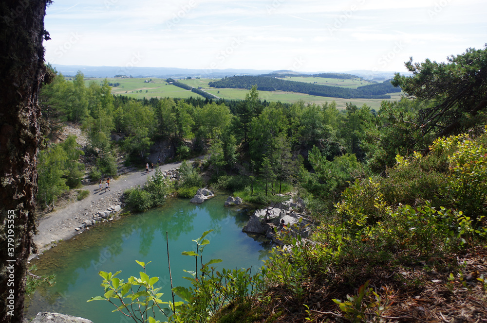 le lac bleu de champclause en haute loire le lac bleu de champclause en haute loire