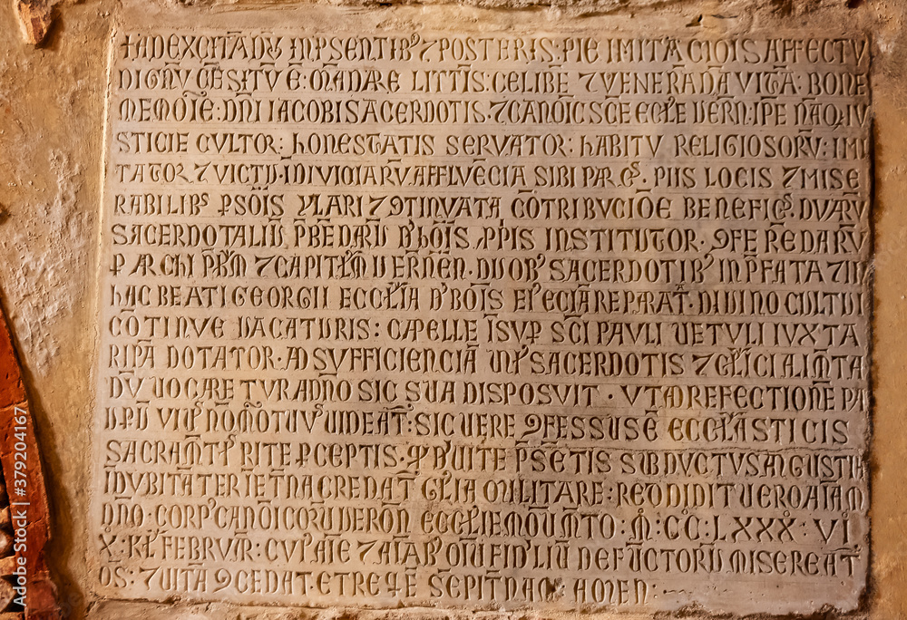 Obraz premium Steinerne Schrifttafel