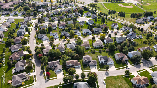 Bild auf Leinwand suburbia 3