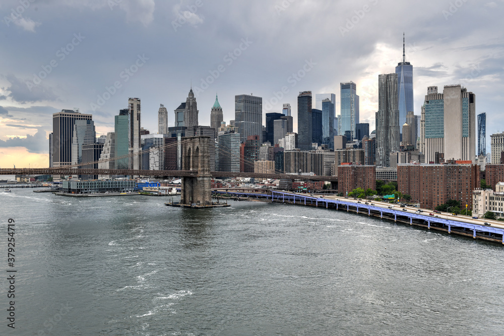 Fototapeta premium Brookyn Bridge - New York City