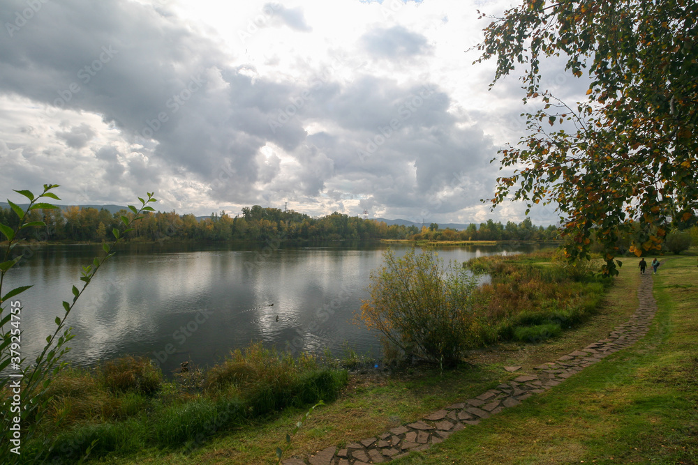 Obraz premium Embankment of the Yenisei river, Krasnoyarsk, Russia.