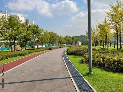 인천 아시아드 경기장 잔디공원 산책로