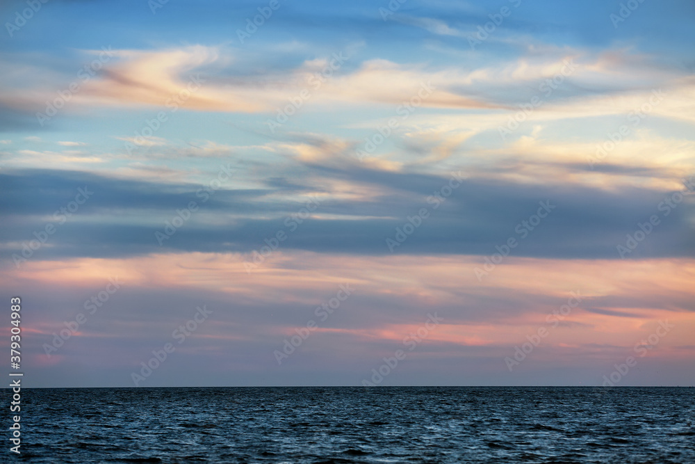 Fototapeta premium View of beautiful sky with clouds and sea at resort