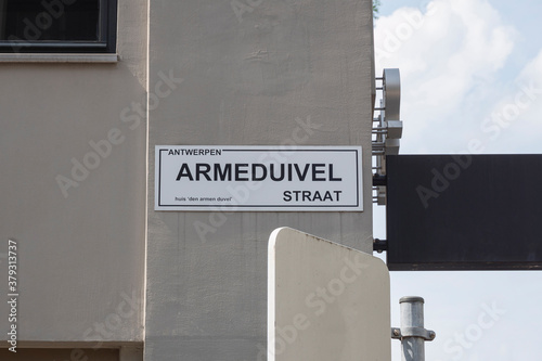 Obraz na plátne Street name in Antwerp, Belgium, poor devil street