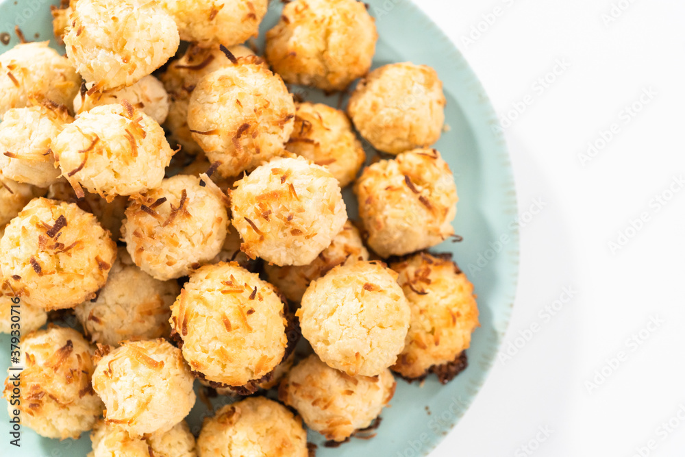 Coconut cookies Coconut cookies