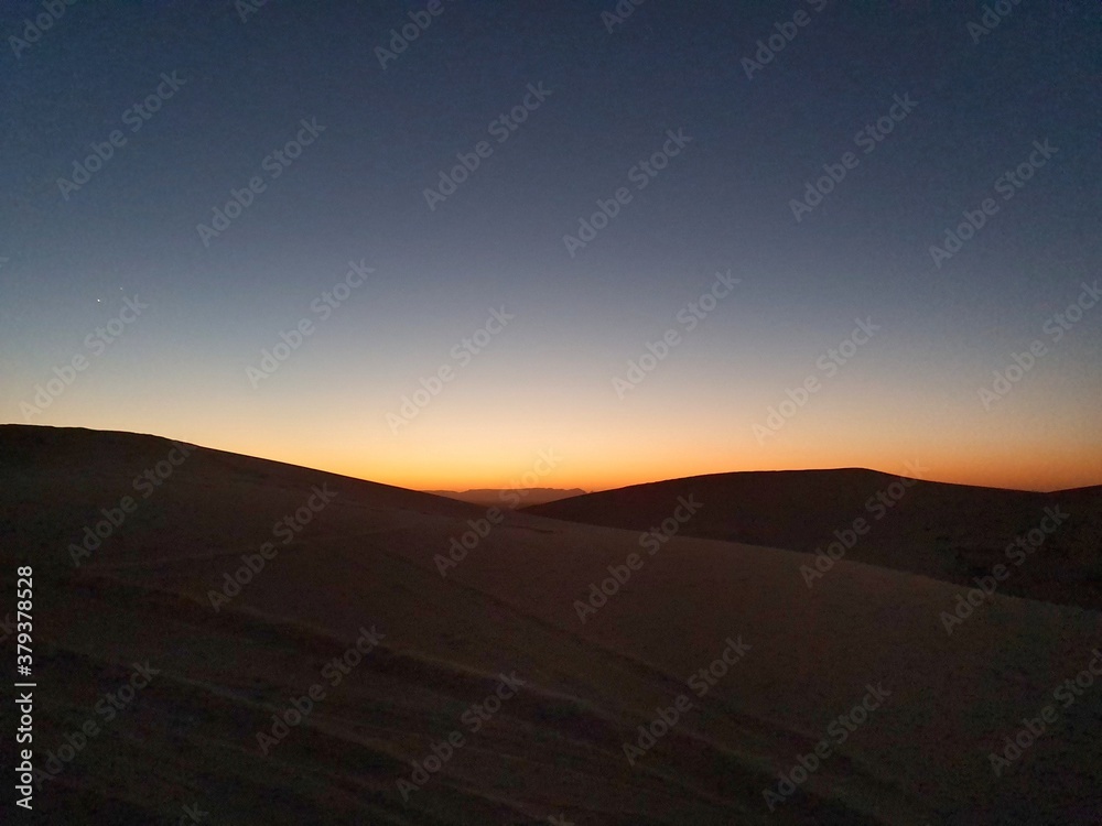 a pic of Sahara sunset