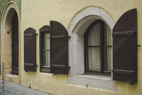 windows in the old building © Iuliia Tregub