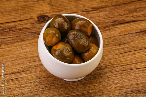 Marinated feijoa in the bowl