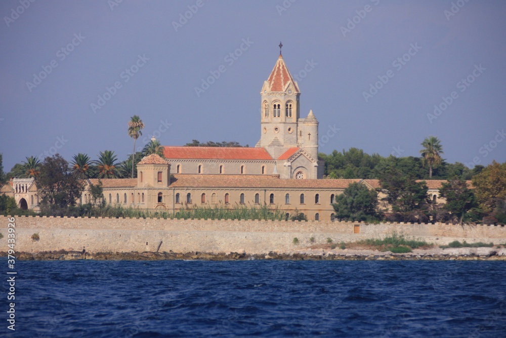 l'abbaye de l'ile Saint-onorat