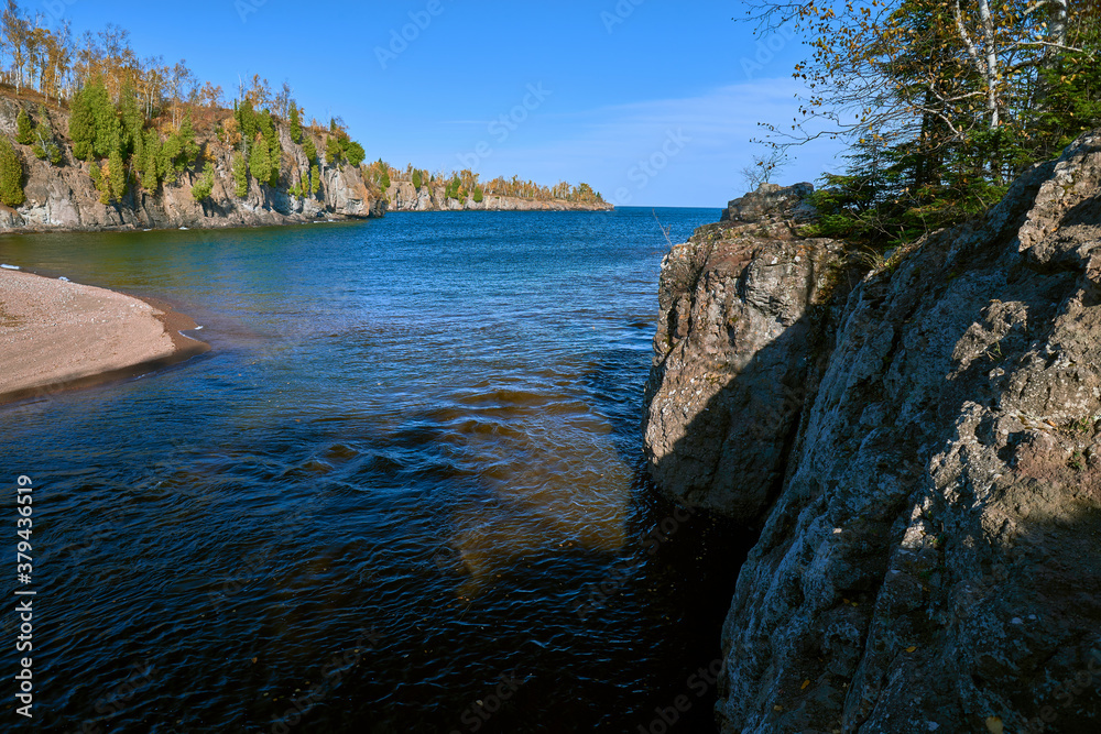 mouth of the gooseberry river, autumn