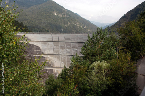 Wasser Reservoir im Valvestino Tal, Lombardei, Italien photo