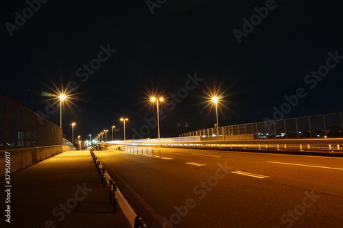 深夜の国道