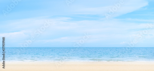 Fototapeta Naklejka Na Ścianę i Meble -  beautiful beach and tropical sea clear sky, beach and tropical sea