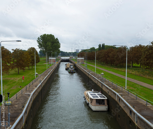 boat lock 15 in limburg river