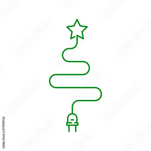 Árbol de navidad. Energía eléctrica. Logotipo lineal enchufe eléctrico con cable como árbol de navidad con estrella en color verde