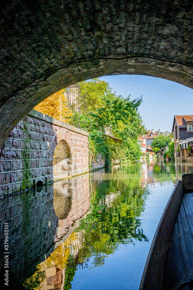 Promenade en barque dans La petite Venise à Colmar