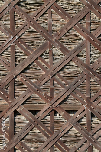 古い技法で作られた竹製の壁